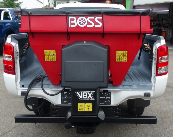 THE BOSS VBX3000 hopperspreader with 300 litre volume
